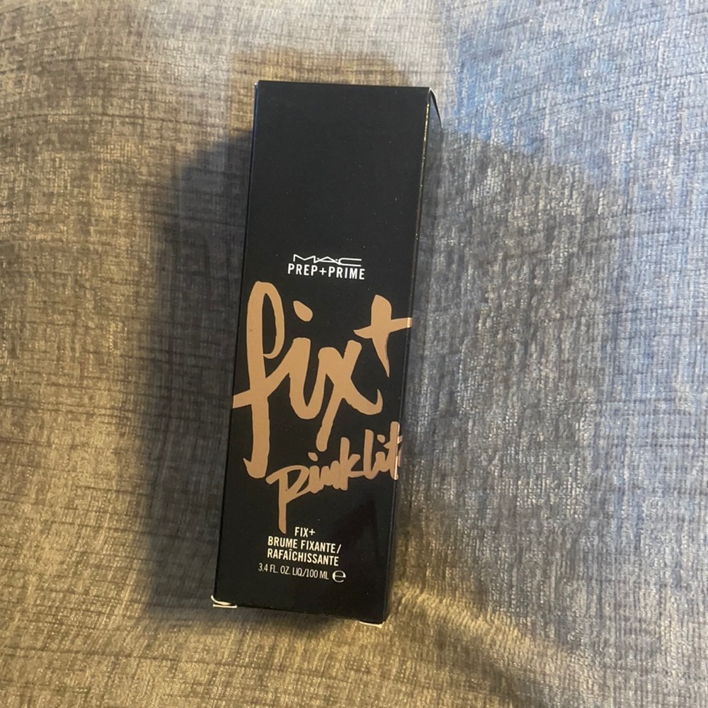MAC Fix It Prep and Prime Spray - Pinklite